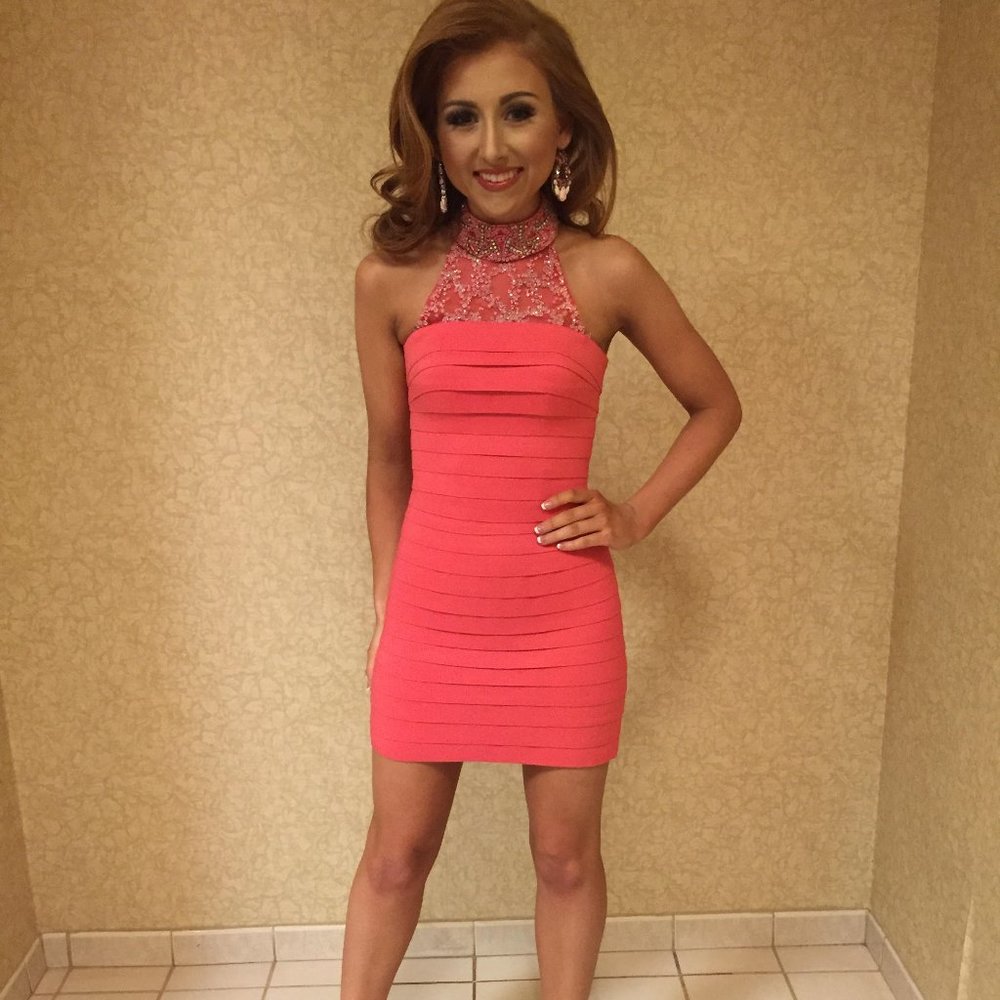 homecoming sherri hill pink bandage dress